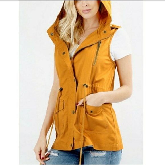 ONE LEFT* Hooded Utility Vest - Picture 2 of 3